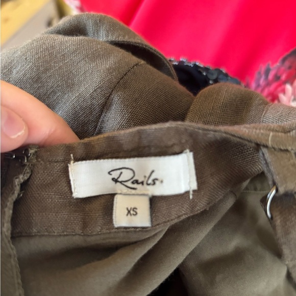 Rails Happer Jumpsuit Linen Blend in Olive Green - Picture 8 of 12